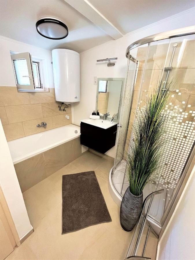 Nyuszis Apartman Kiskunmajsa Eksteriør billede